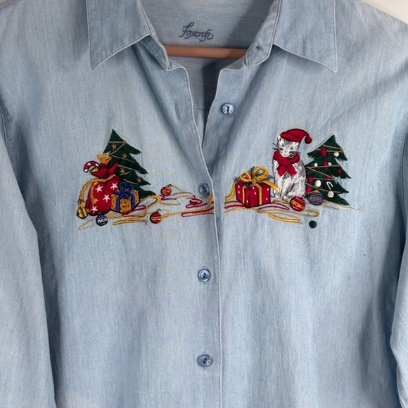 VTG 90s Embroidered Denim Christmas Cat Shirt 12 Holiday Festive Button Down - Picture 2 of 12